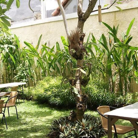 Sugiras Living Otel Denpasar Dış mekan fotoğraf