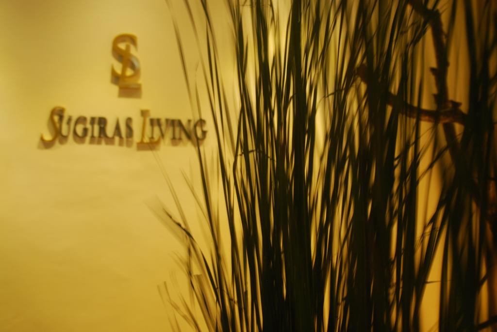 Sugiras Living Otel Denpasar Dış mekan fotoğraf