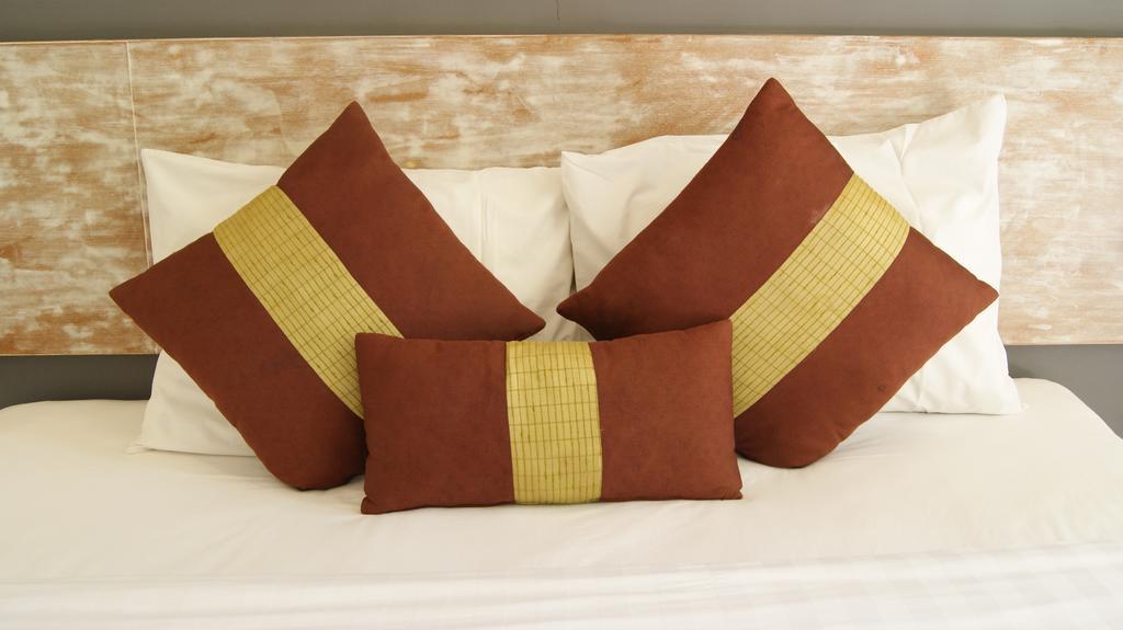 Sugiras Living Otel Denpasar Dış mekan fotoğraf