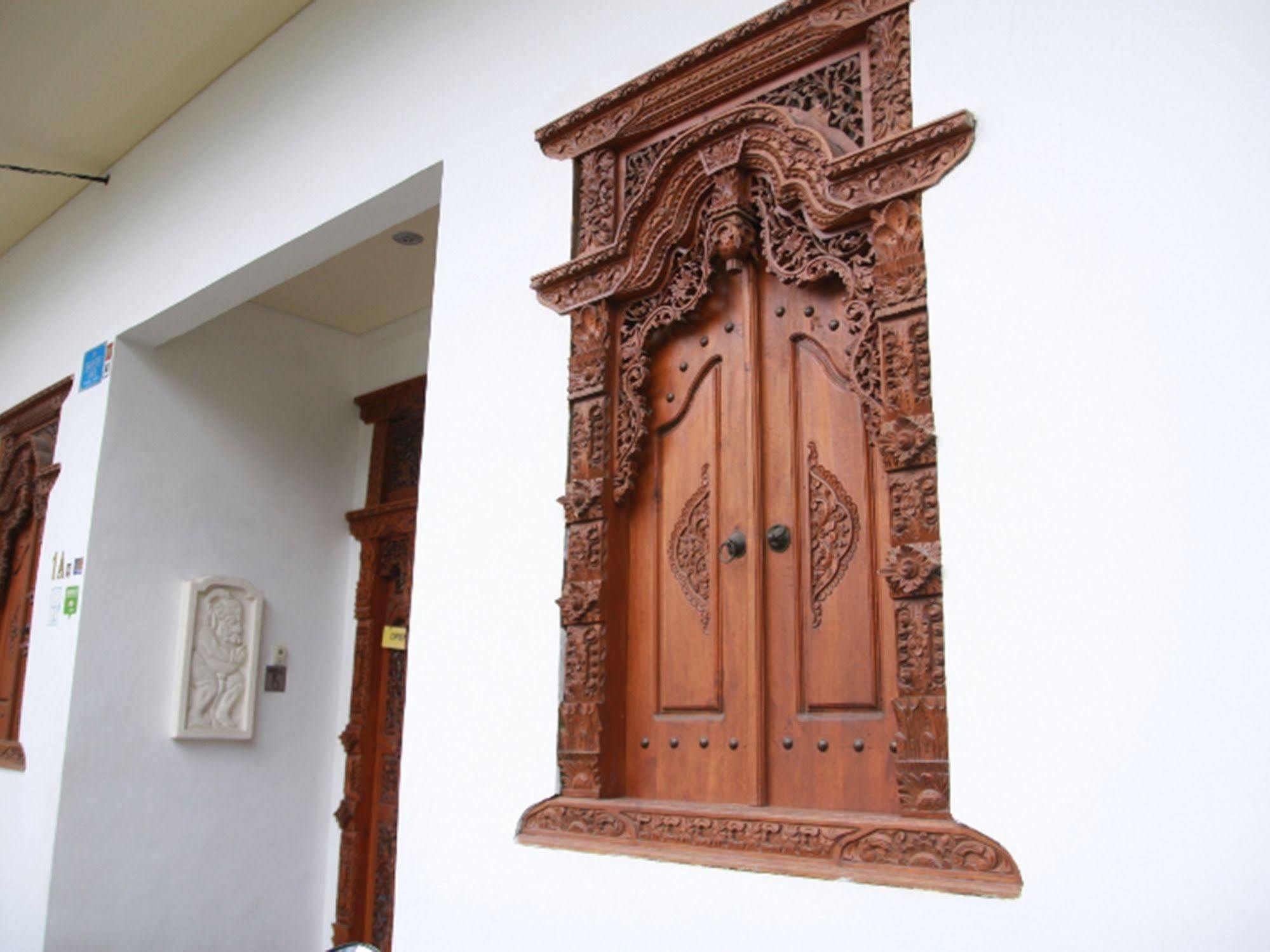 Sugiras Living Otel Denpasar Dış mekan fotoğraf