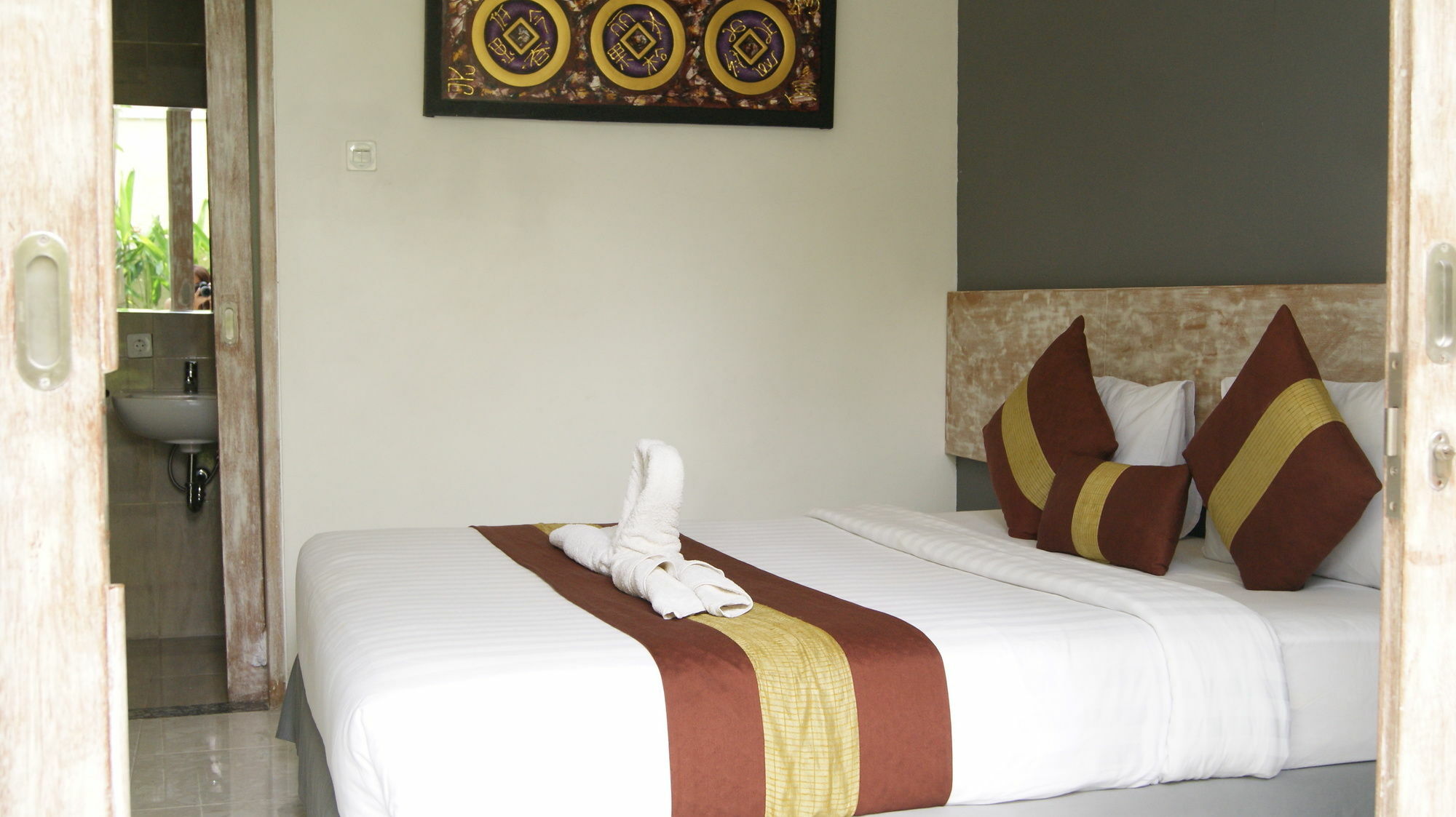 Sugiras Living Otel Denpasar Dış mekan fotoğraf