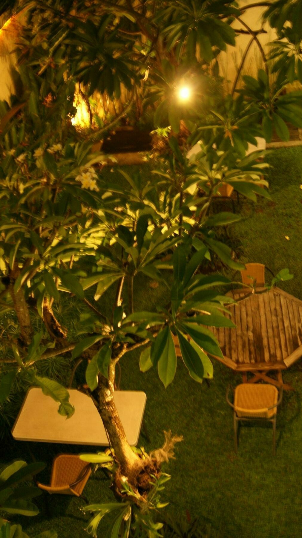 Sugiras Living Otel Denpasar Dış mekan fotoğraf