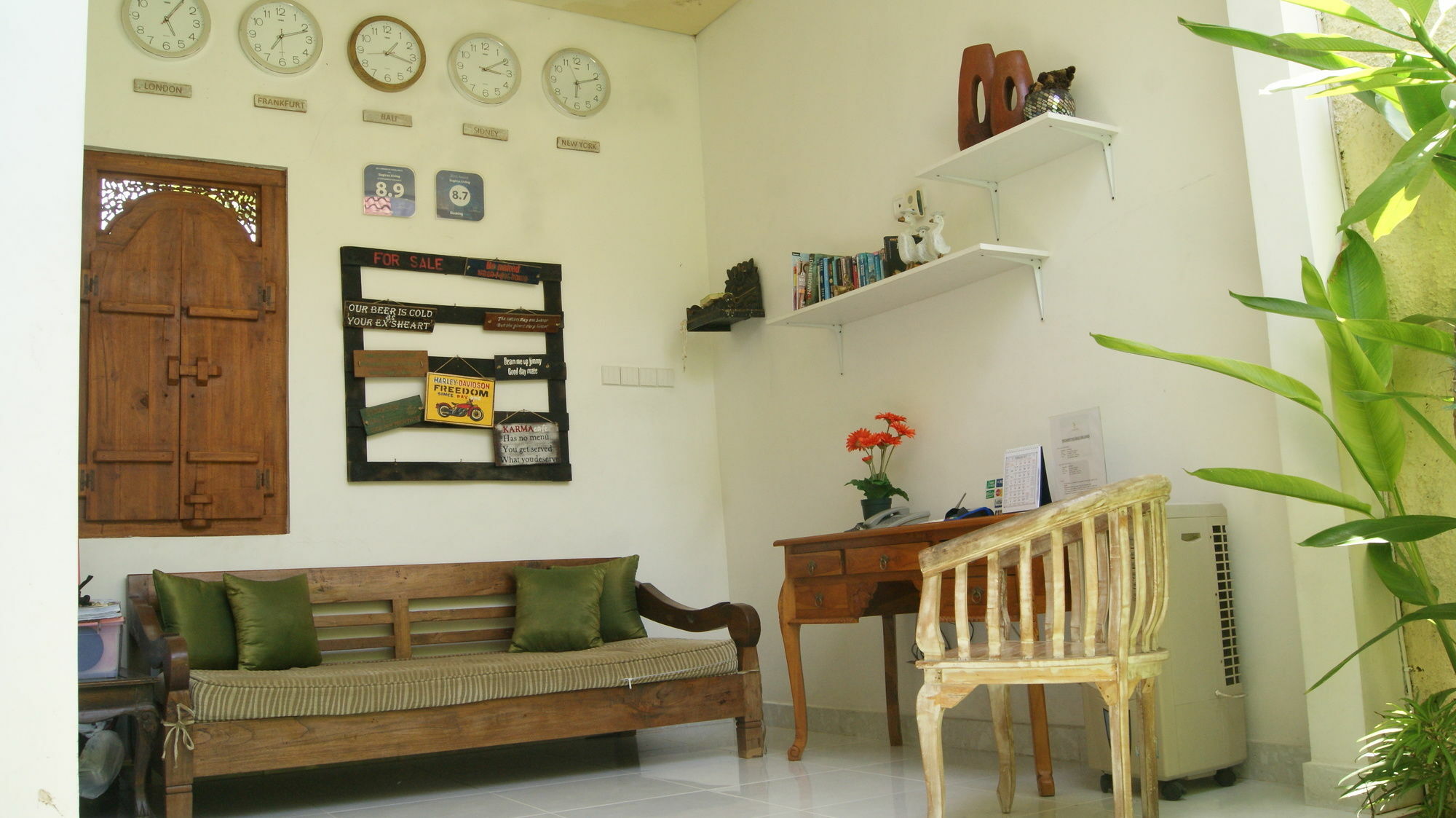 Sugiras Living Otel Denpasar Dış mekan fotoğraf